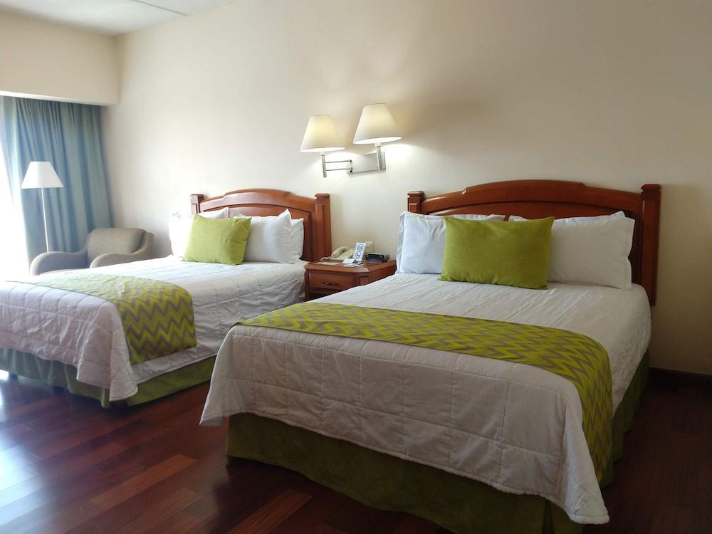 Hotel Villa Florida 푸에블라 외부 사진